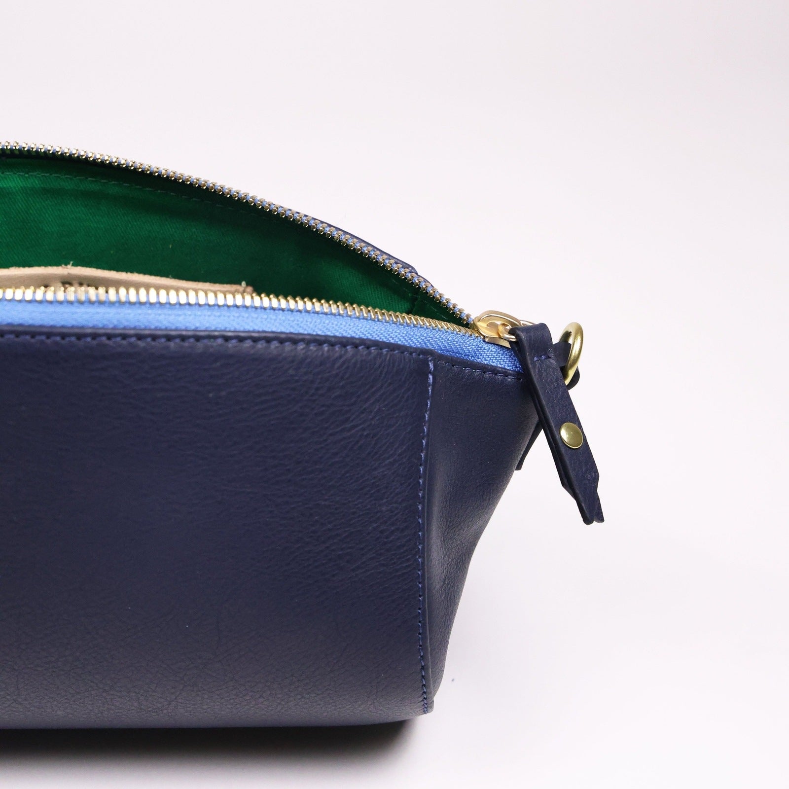 BB Voyager | Navy Blair Ritchey