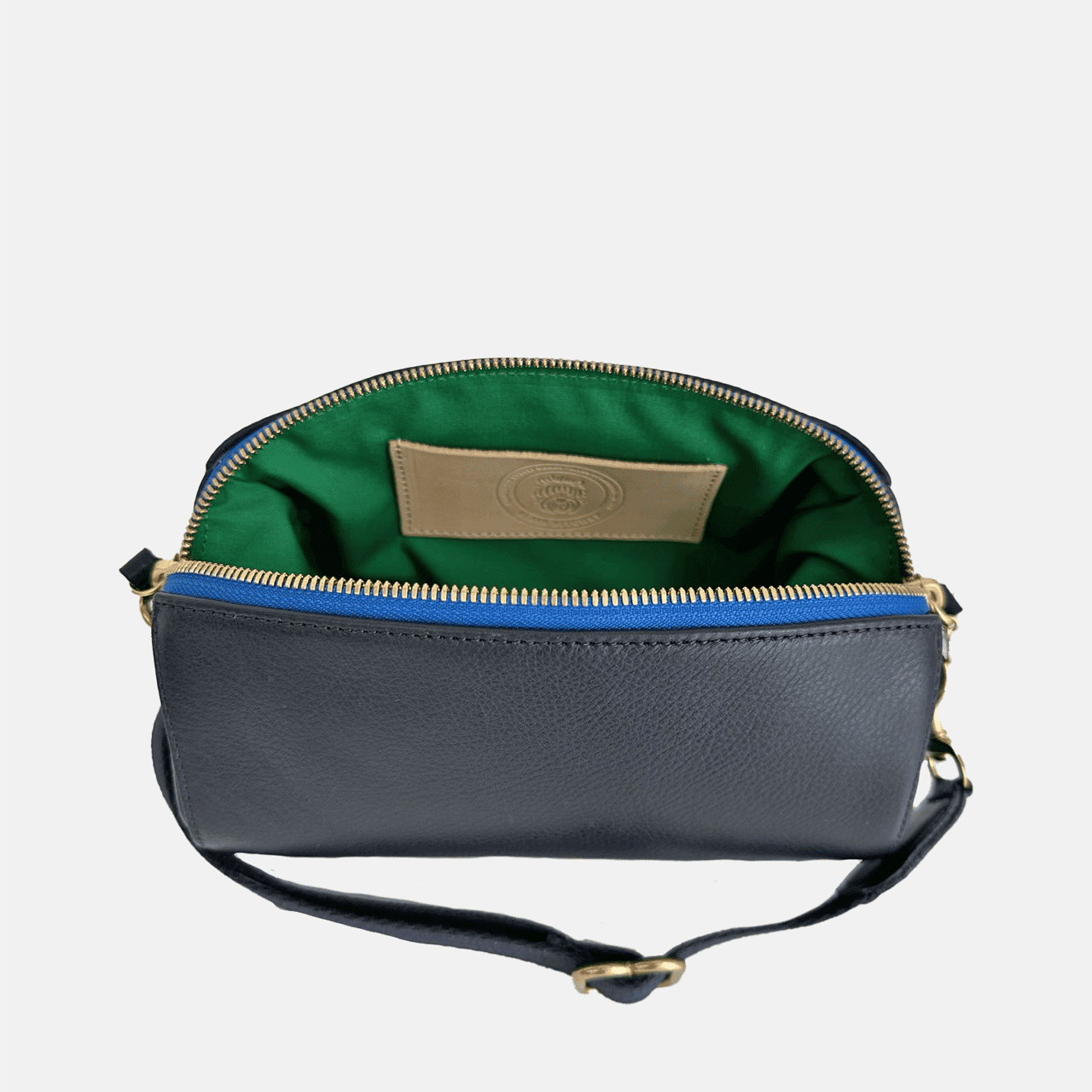 BB Voyager | Navy Blair Ritchey